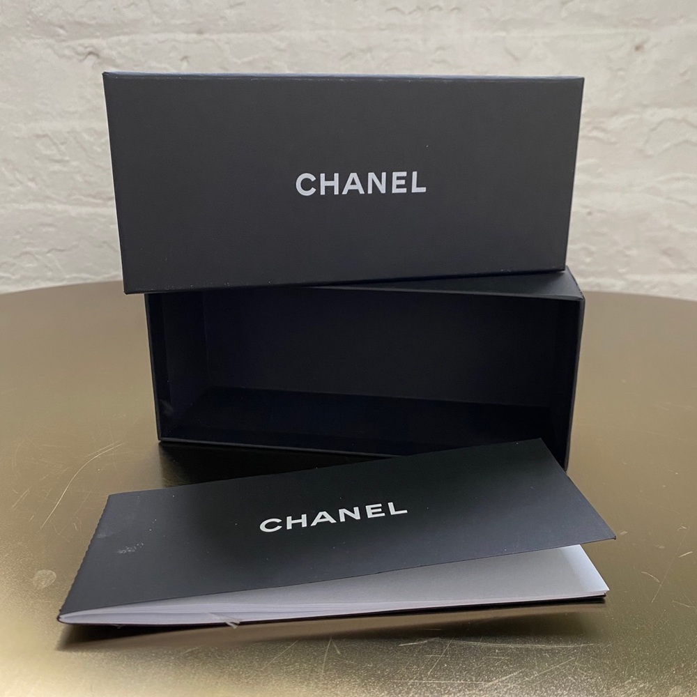 Chanel Box